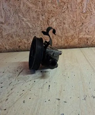 Volvo XC90 Power steering pump 9485757