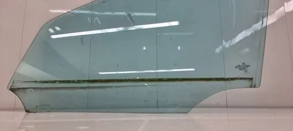 Mercedes-Benz ML W164 Front door window glass four-door 43R000004
