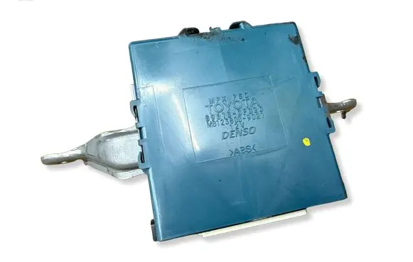 Toyota Corolla Verso AR10 Combustion control unit/module 896180F020