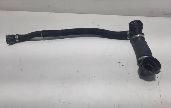Alfa Romeo Stelvio Engine coolant pipe/hose