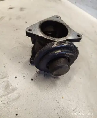 Mitsubishi Outlander EGR valve 038129637D
