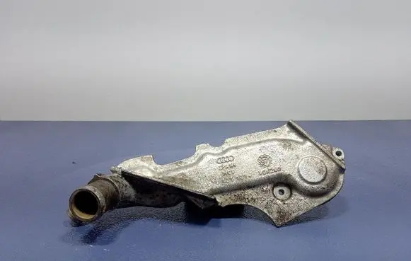Audi A6 Allroad C5 Thermostat/thermostat housing 071121121J