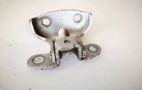 KIA Carens II Rear door lower hinge