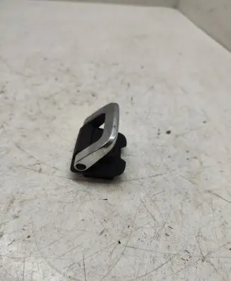 Peugeot 508 RXH Tie down hook / loop 