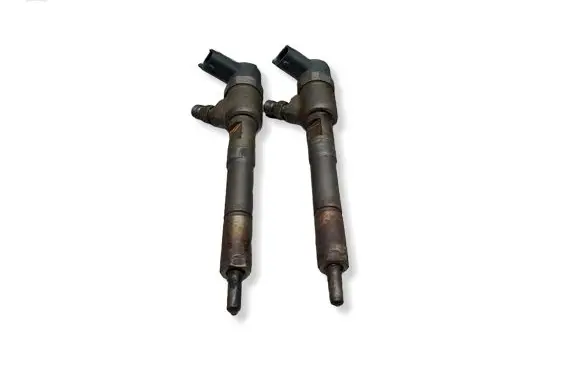 Fiat 500 Fuel injector S27624886 0445110351