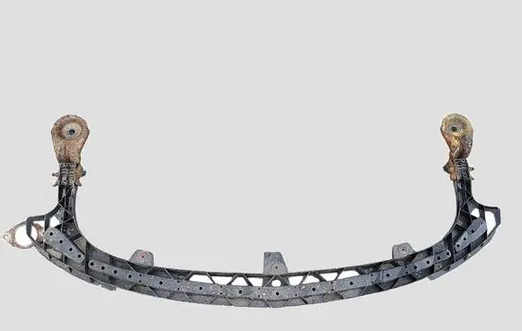 Opel Zafira C Front bumper mounting bracket 341601492