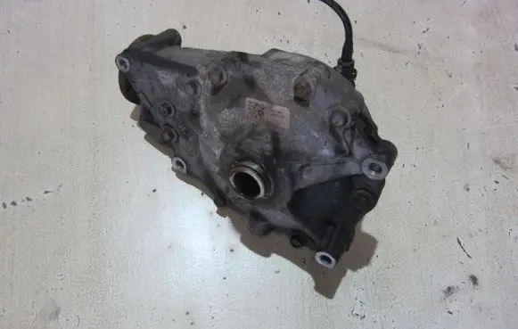 BMW X5 E70 Front differential 7609302