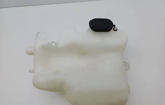 Renault Clio II Windshield washer fluid reservoir/tank 8200071215