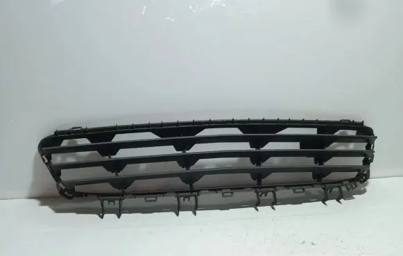 Opel Astra H Front bumper lower grill 374339703