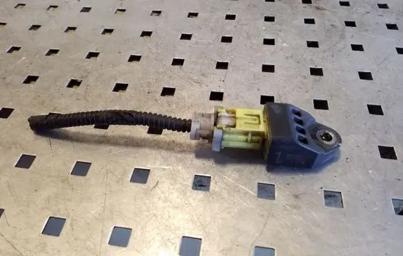 Subaru Outback Airbag deployment crash/impact sensor 98231AJ000