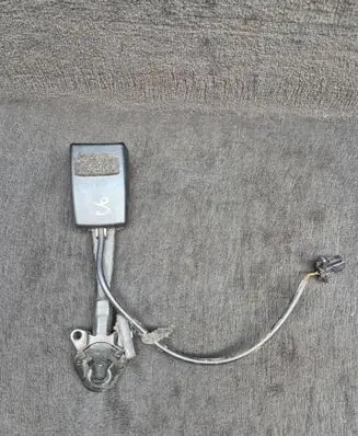Audi A6 S6 C6 4F Front seatbelt buckle 8E0857755D 8E0857755Q01C 8E0857755Q
