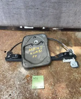 Skoda Fabia Mk2 (5J) Front door manual window regulator 