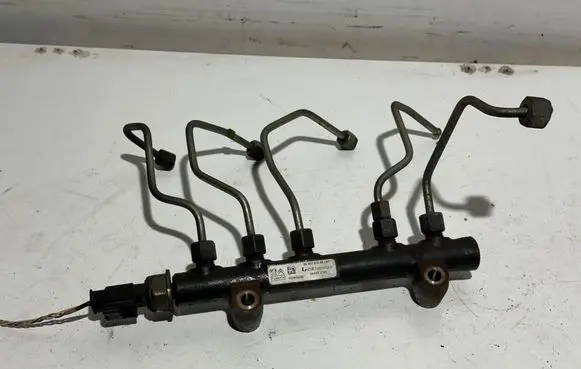 Peugeot 308 Fuel main line pipe 9685297580