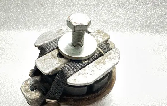 Audi A6 S6 C5 4B Gearbox mount 4b0399151
