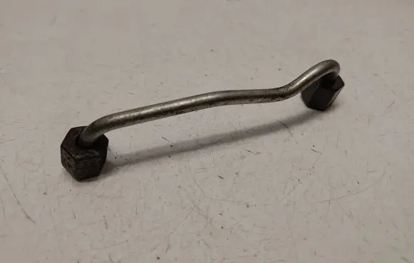 BMW X3 E83 Fuel injector supply line/pipe 13537792718