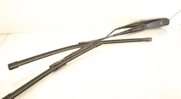 BMW X1 F48 F49 Front wiper blade arm