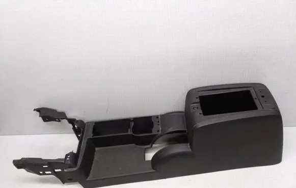 Ford Mondeo Mk III Center console