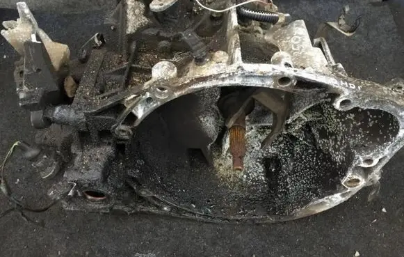 Peugeot 406 Manual 5 speed gearbox 20lm22