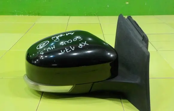 Ford Focus Front door electric wing mirror 024550 PRAWE