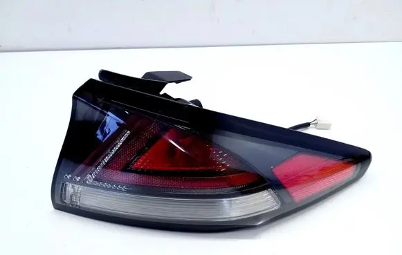 Hyundai Ioniq Rear/tail lights 92402G2200