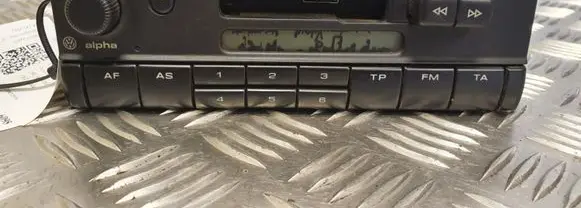 Volkswagen Transporter - Caravelle T4 Radio/CD/DVD/GPS head unit 1H0035153A