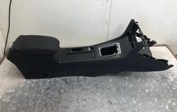 Volkswagen Golf VII Center console 5G1863241BLBILI 5G1863241BL 5G1863391