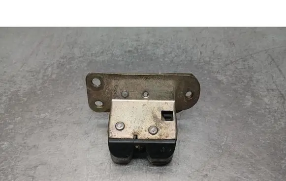 Volvo S40, V40 Tailgate/trunk/boot lock/catch/latch 