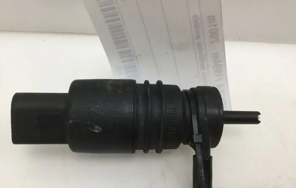 Audi A4 S4 B5 8D Windscreen/windshield washer pump 