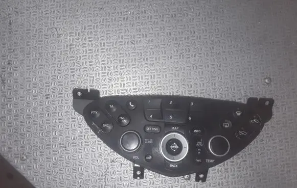 Nissan Primera Climate control unit 28395AV620