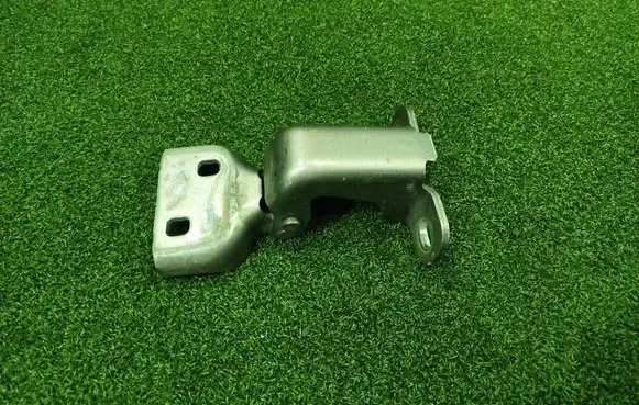 Renault Trafic III (X82) Rear door lower hinge 804005400R