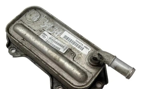 Toyota RAV 4 (XA30) Oil filter mounting bracket 157100R011 MM112FP