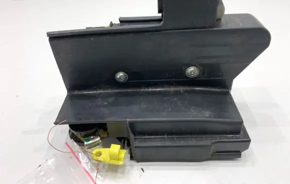 Dacia Duster II Rear door lock 825034872R