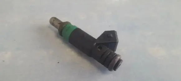 Volvo S40, V40 Fuel injector 97mf9f593bc 97mf-9f593-bc