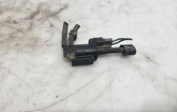 Mitsubishi Pajero Turbo solenoid valve K5T80571