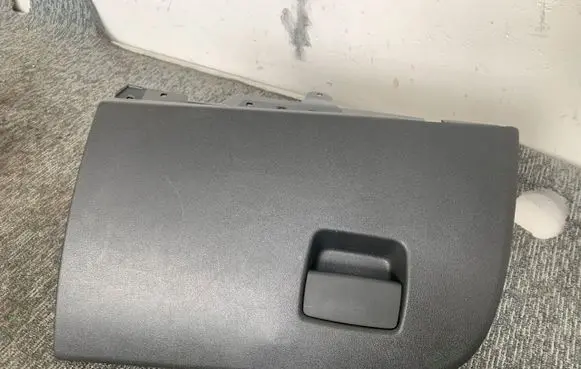 Opel Crossland X Glove box