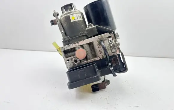 Toyota Prius (XW20) ABS Pump 4451047050 RK102140