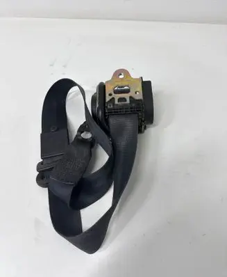 Audi A4 S4 B6 8E 8H Front seatbelt 040335