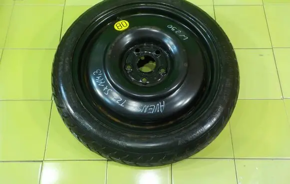 Toyota Avensis T270 R17 spare wheel 