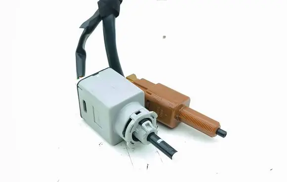 Brake pedal sensor switch