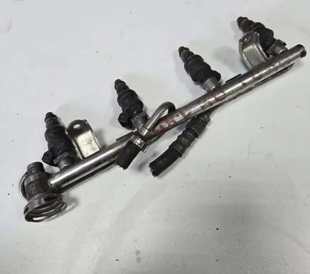 Audi A4 S4 B5 8D Fuel main line pipe 058133681