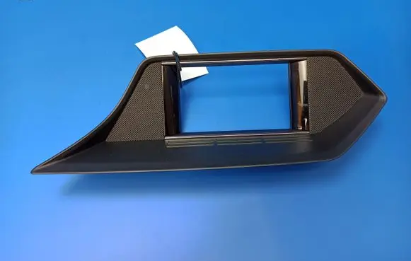 Mercedes-Benz E W212 Radio/GPS head unit trim A2126801336