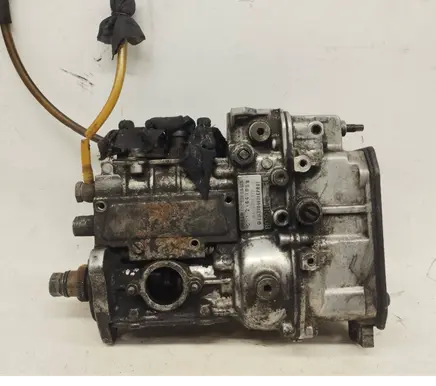 Mercedes-Benz W123 Fuel injection high pressure pump 6150706601 A6150706601 0400074978
