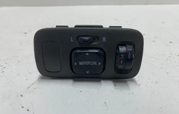 Toyota Yaris Wing mirror switch
