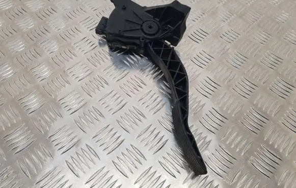 Mitsubishi Colt Accelerator throttle pedal A4543000304