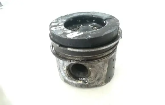 Peugeot 308 Piston 