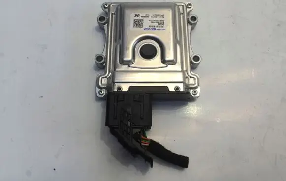 Hyundai Tucson IV NX4 Engine control unit/module 954413D215