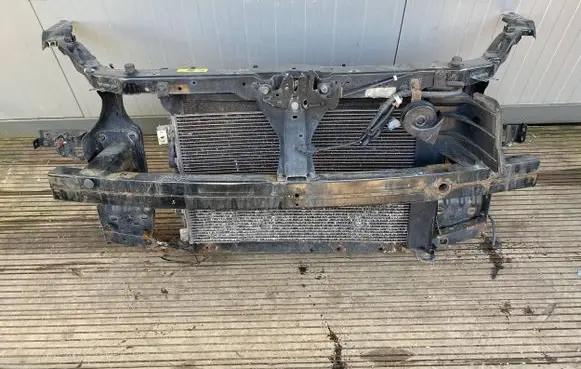 Nissan Qashqai+2 Radiator support slam panel