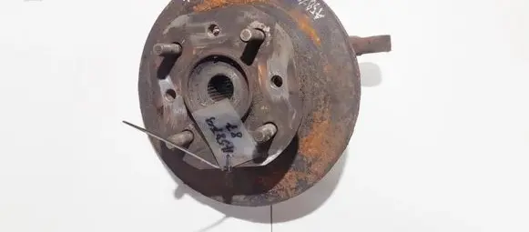 Mitsubishi Lancer Front wheel hub