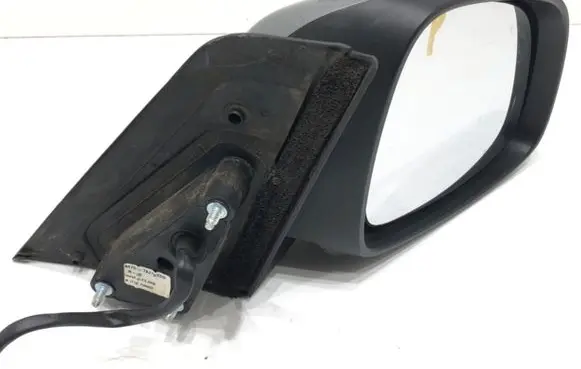 Suzuki SX4 Front door electric wing mirror