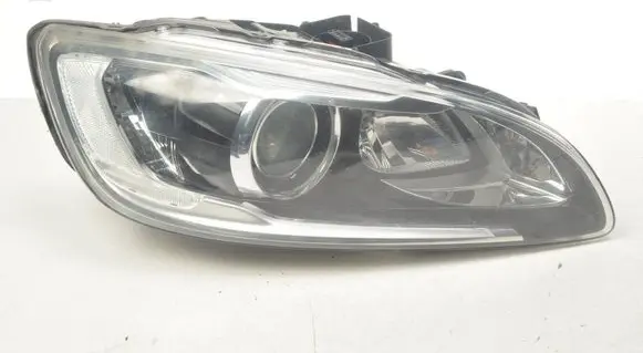 Volvo V60 Headlight/headlamp 31358096